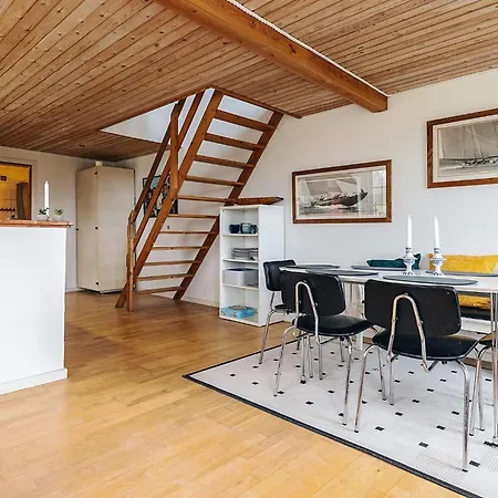 Hébergement de vacances 4 Person In *
